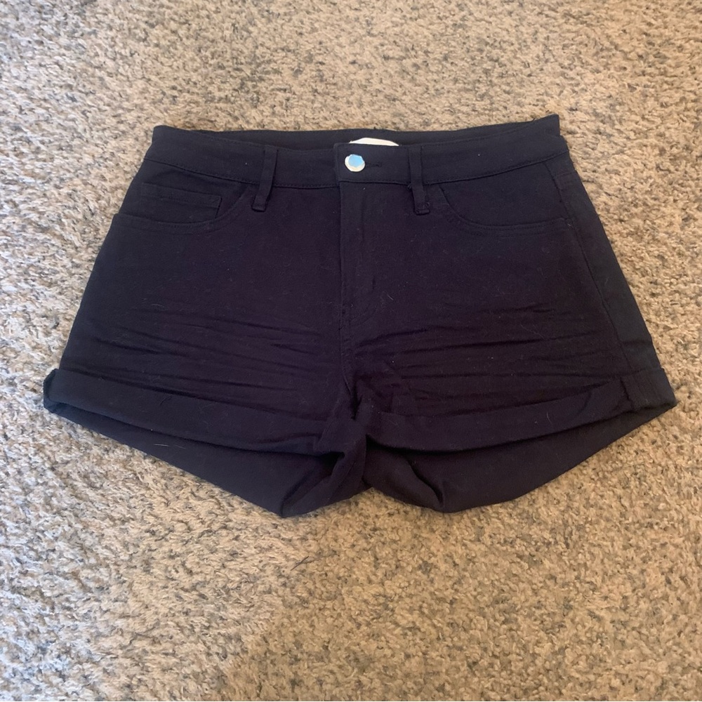 H&M black high waisted shorts
